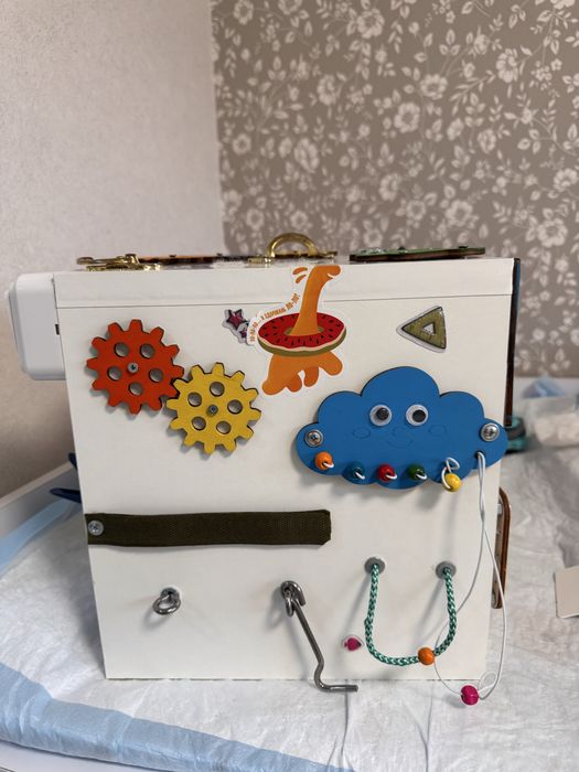 Бізікуб дитячий