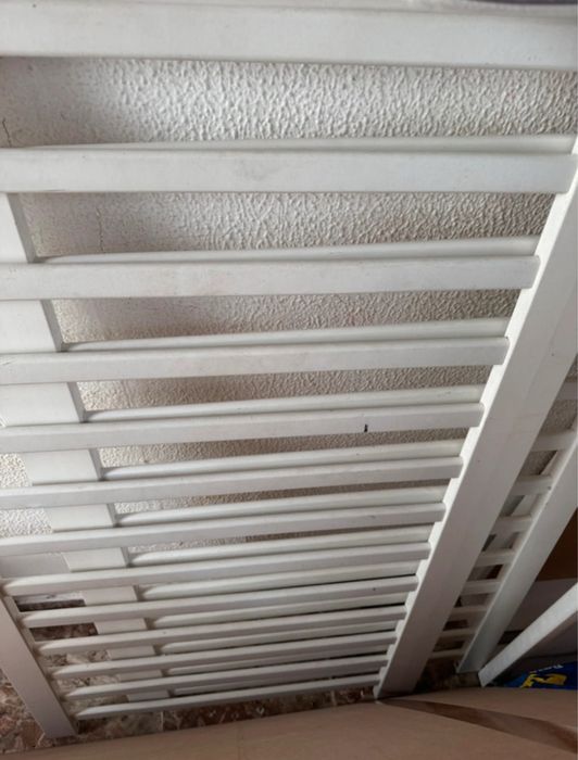 Berço que converte em Cama