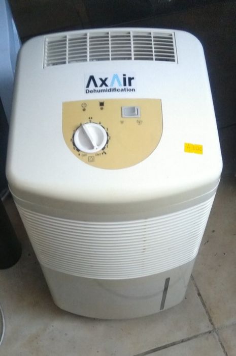 Осушувач повітря, вологопоглинач 12л.