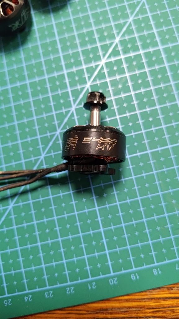 Silniki Dron FPV XING-E 2207, 2450kv 4 sztuki! Używane