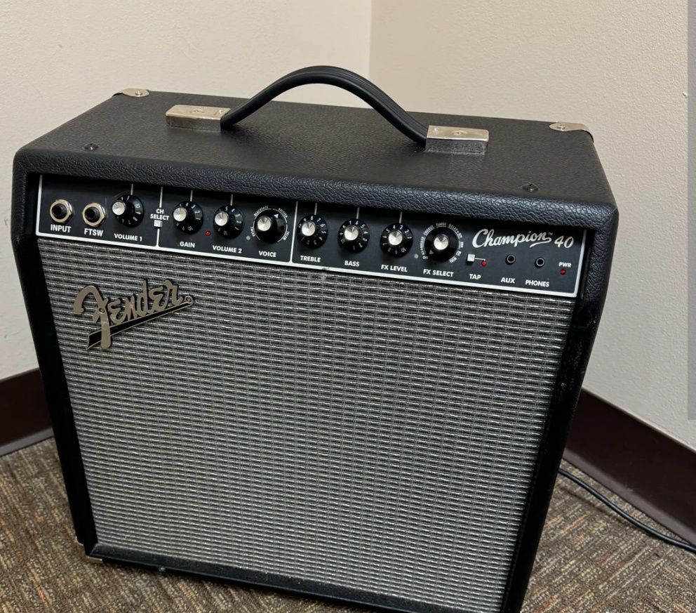 Amplificador Champion 40