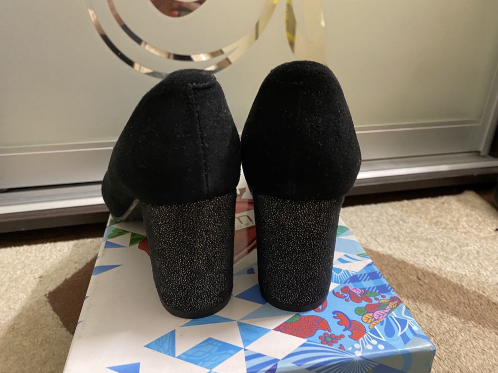 Туфли женские на каблуке черные, замша 37 размер
