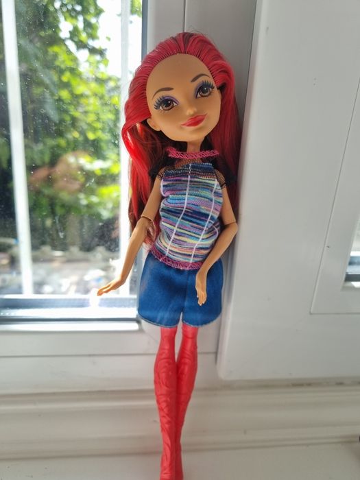 Лялька евер афтер хай ( Ever After High )