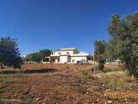 Moradia V4 C/ 7000M2 Terreno Pechāo