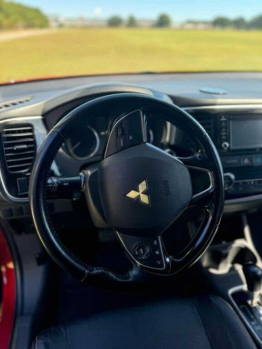Mitsubishi Outlander SEL S-AWC      2016