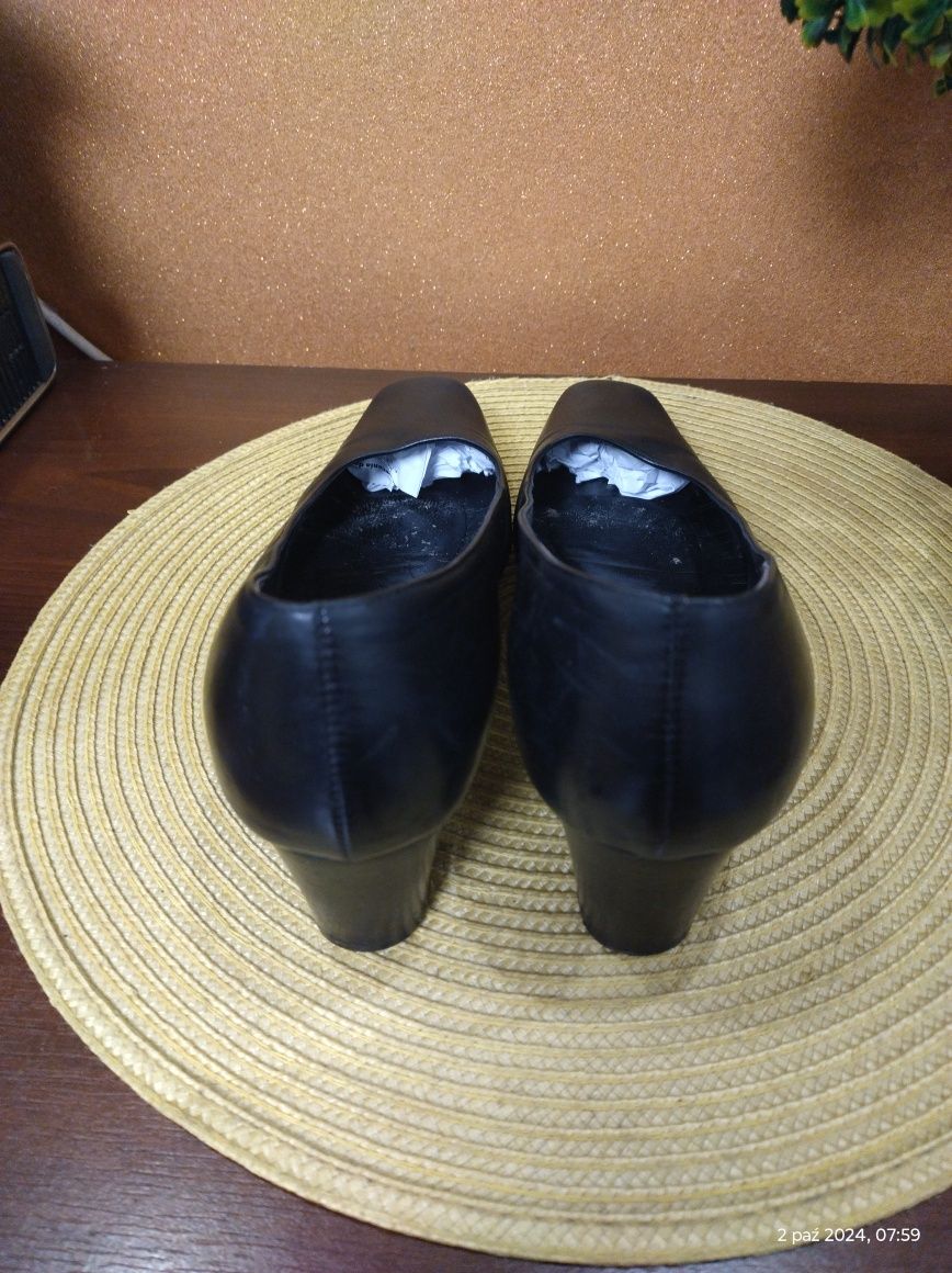 Buty czółenka czarne Ryłko r 38 okazja