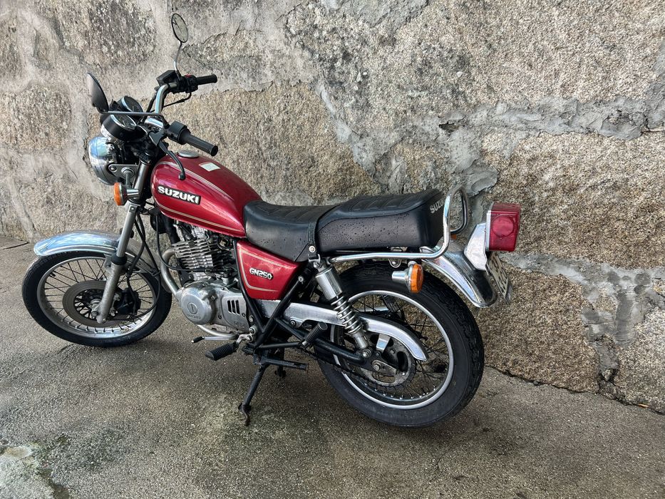 Suzuki gn 250  ano 1993 ( reservada)