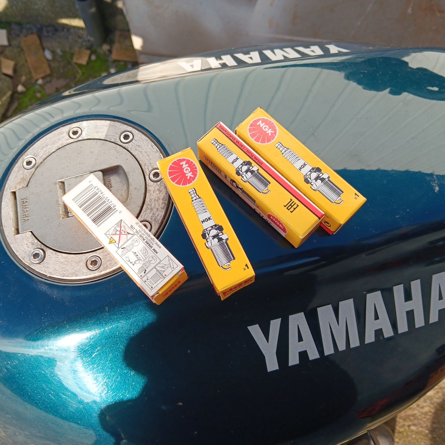 Vendo ou troco  yamaha xj 600