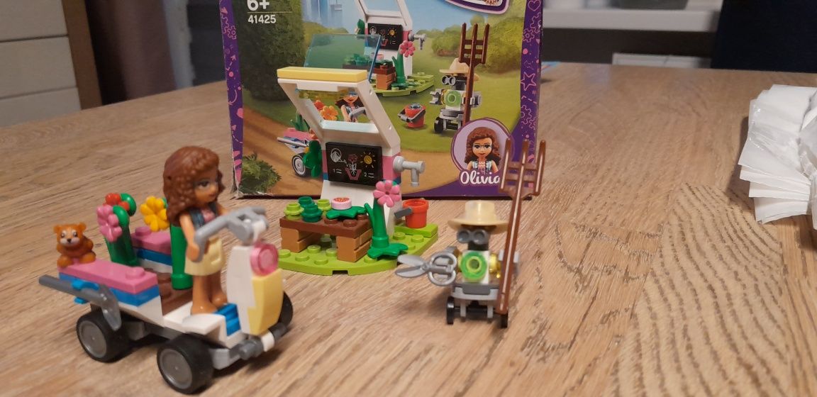 Lego friends Kwiatowy ogród Olivii