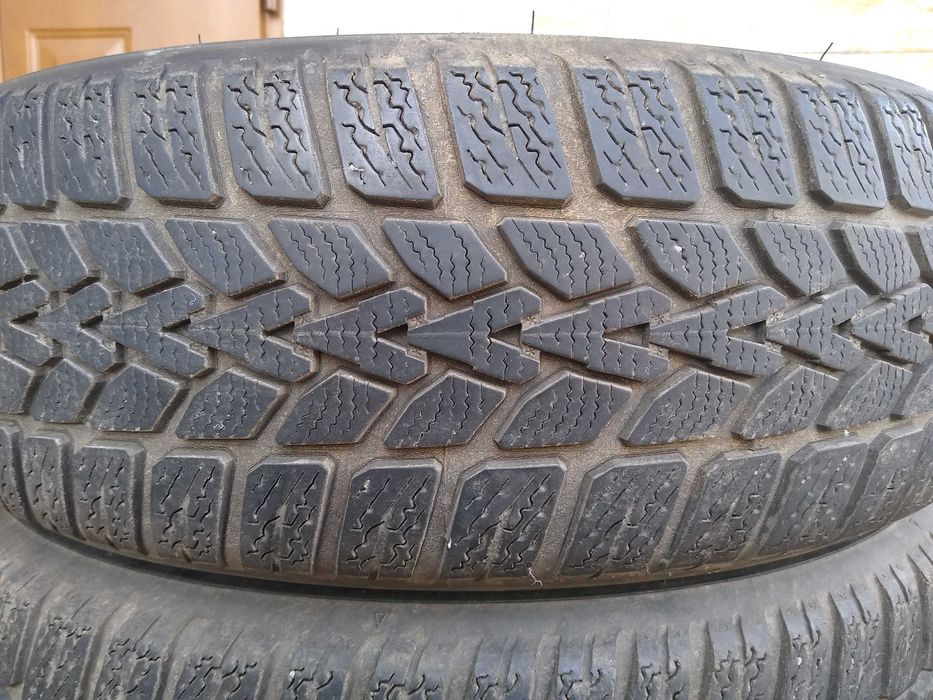 OPONY ZIMOWE 185/60R15 Dunlop Winter Response komplet