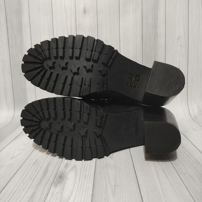 Ботильйони Asos eisha