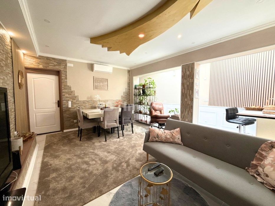 Moradia T3, c/ Logradouro, em Vila Nova, Paialvo, Tomar