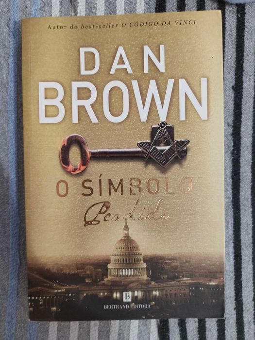 Vendo vários livros