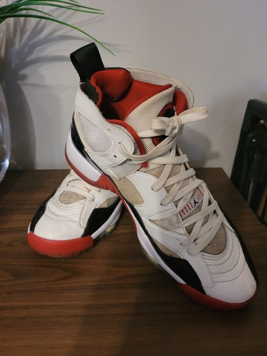 Męskie sneakersy Jordan Jumpman two trey 43