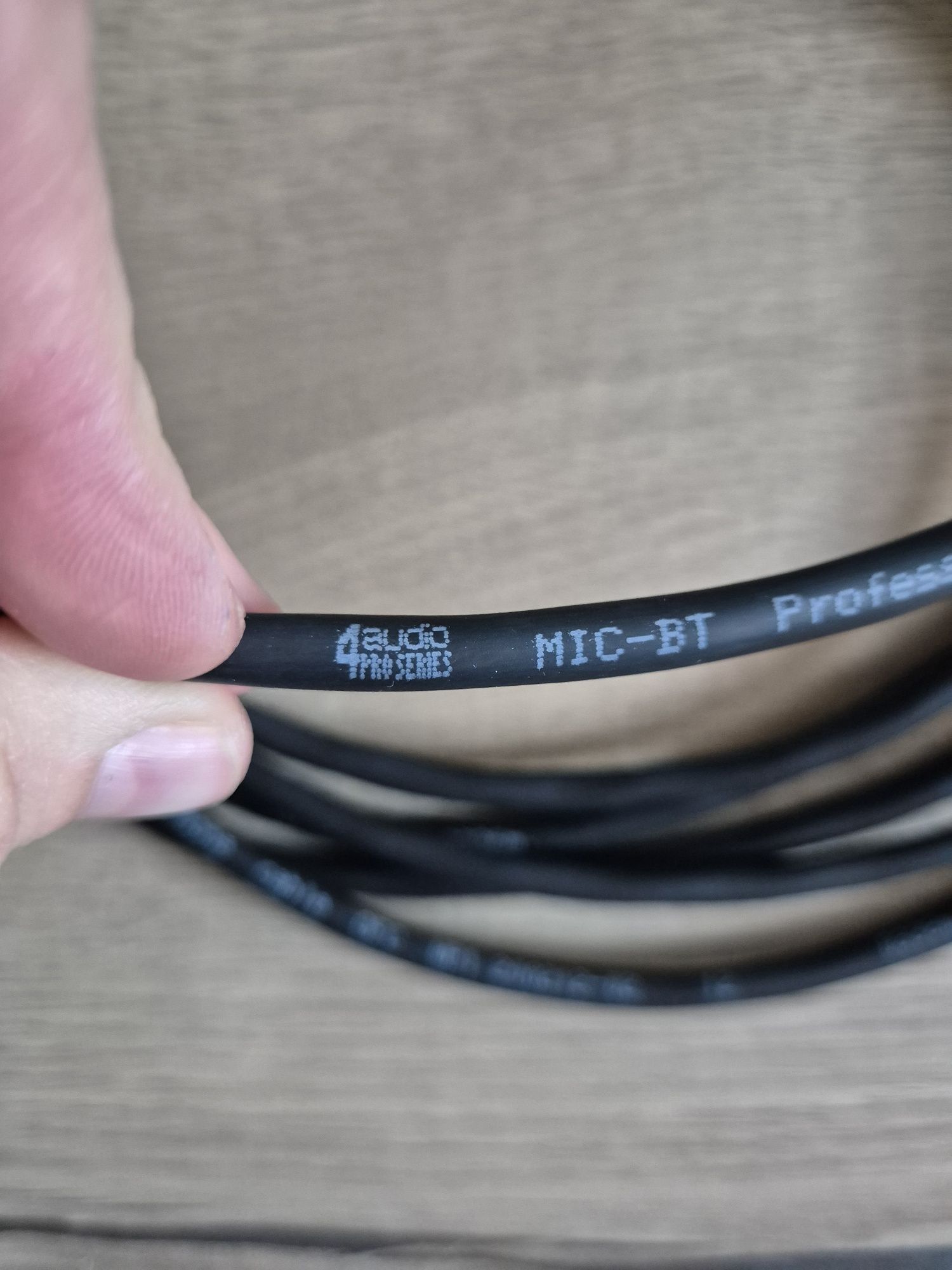 Kabel XLR o długości 4m