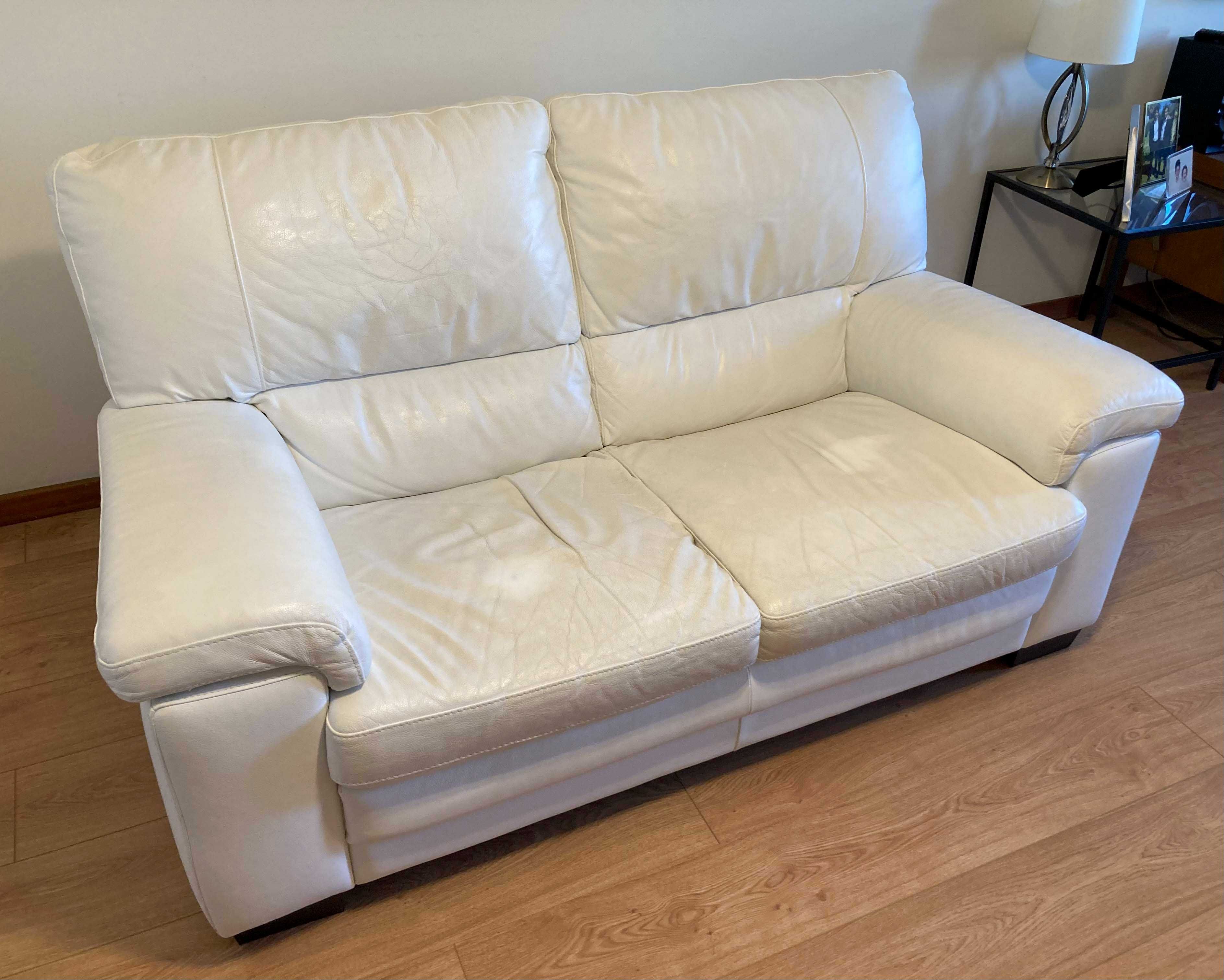 Sofá Chateaux D'Ax em pele (leather couch)
