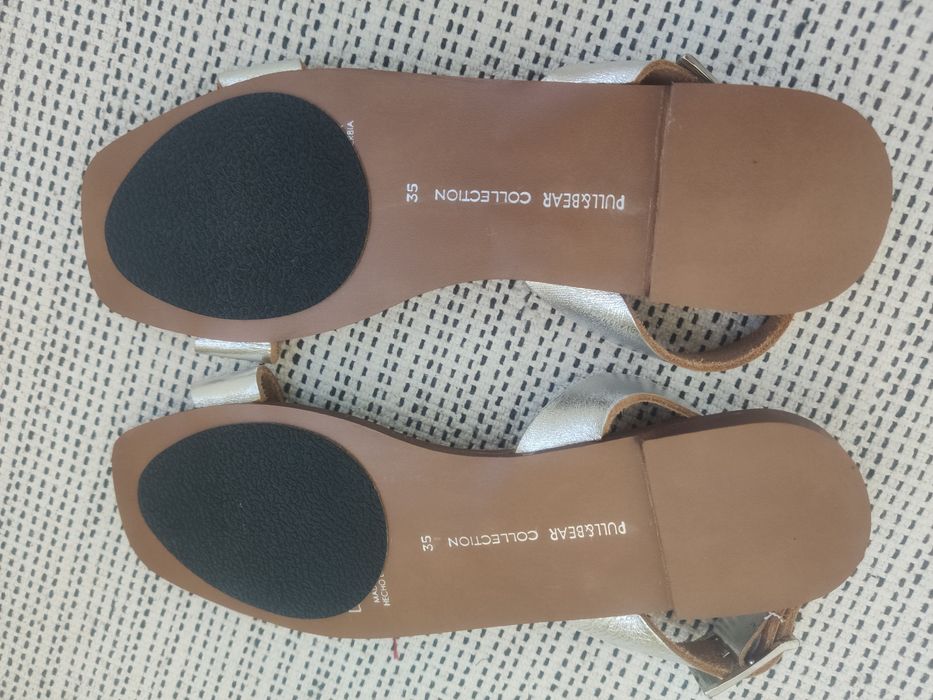 Sandálias novas em pele P&B 35