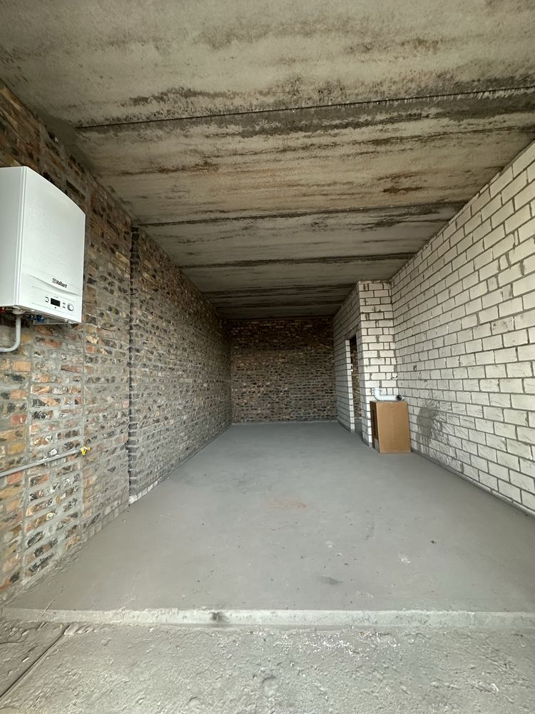 Продаж новобудови 61 метр Київська 14-А від забудовника