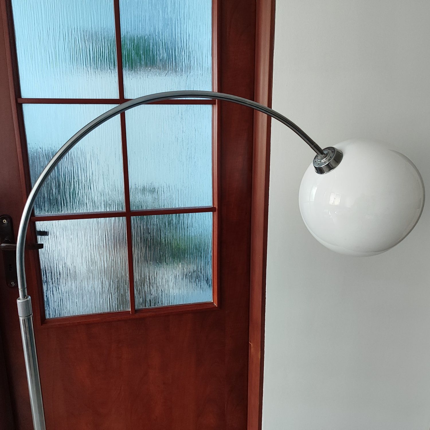 Lampa stojąca podłogowa