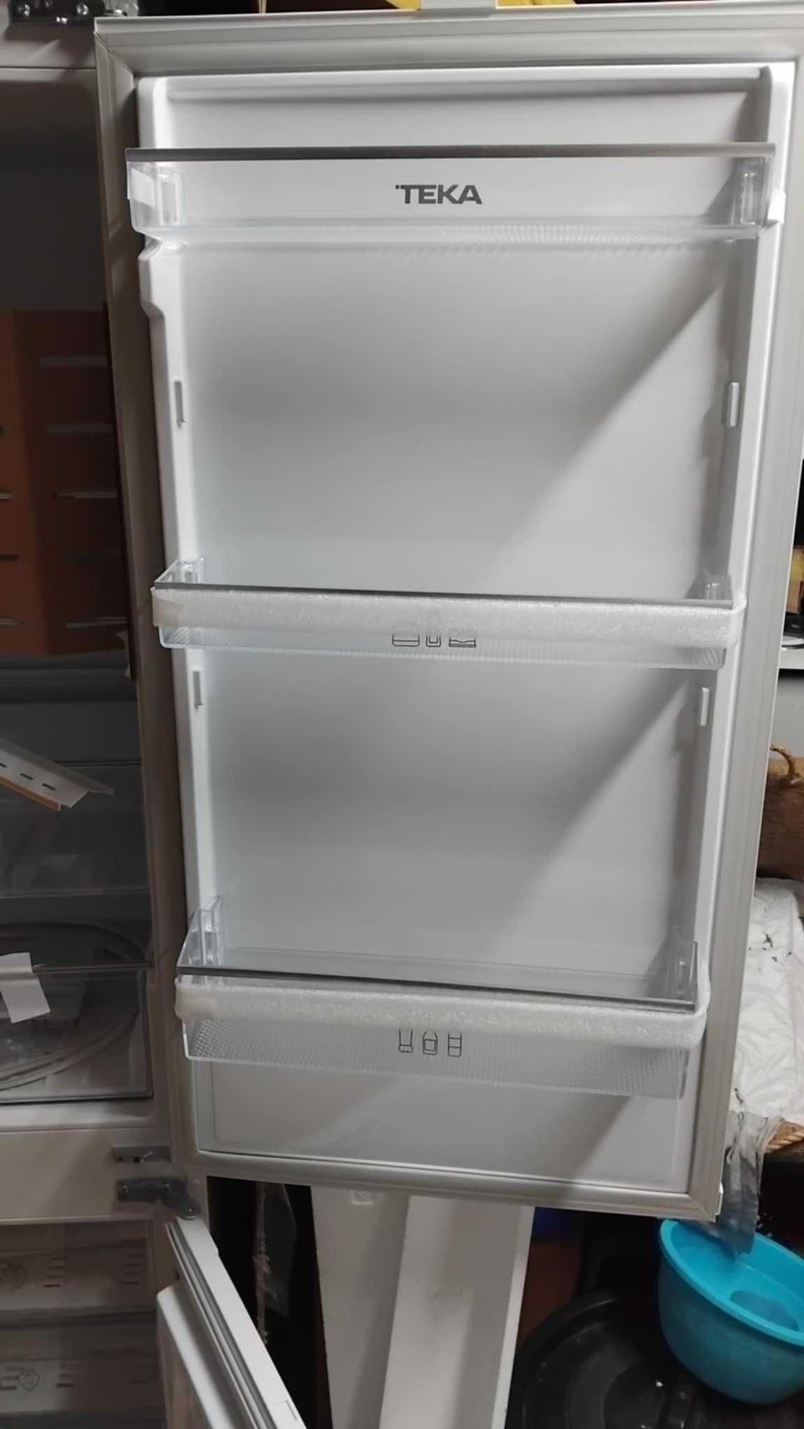 Frigorífico Combinado Encastre TEKA CI3 350 (No Frost)
