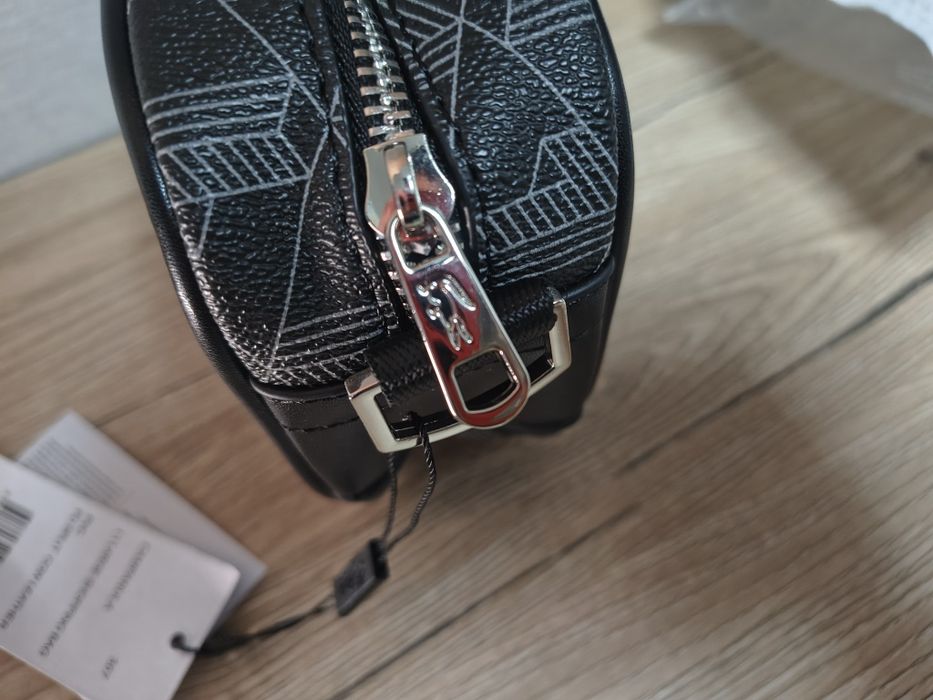 Продам сумку Lacoste