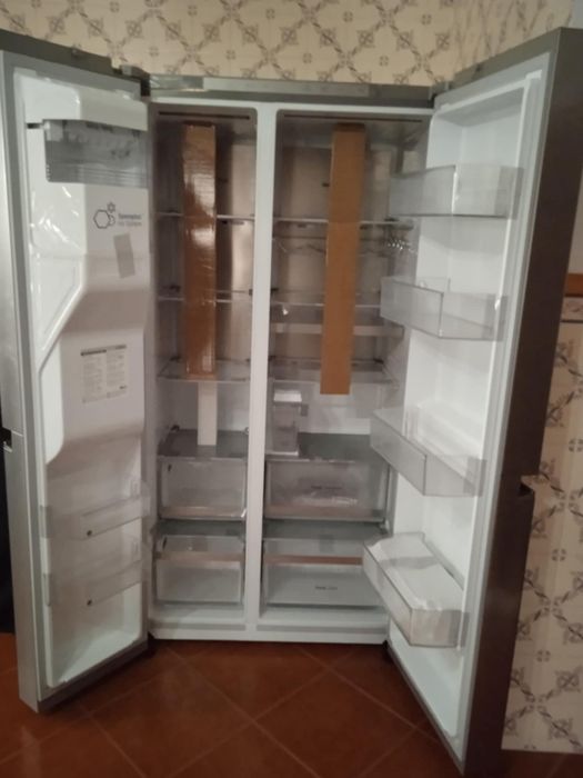 Vendo Frigorífico Americano com Congelador Marca LG