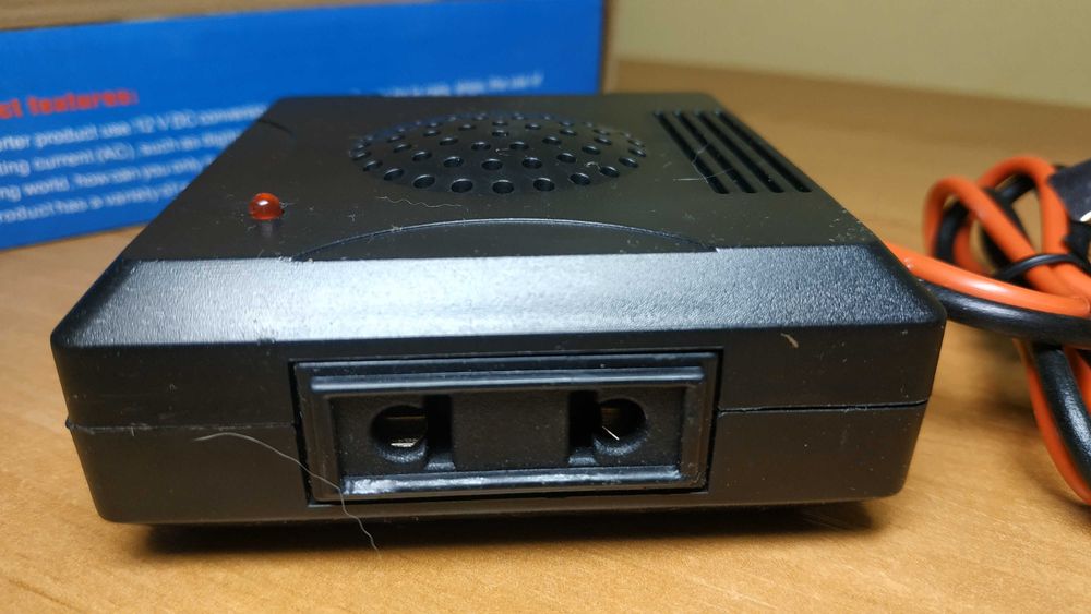 Інвертор перетворювач 12v-220v 180W