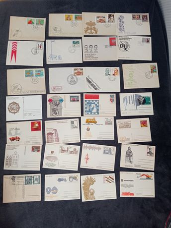 Stare pocztówki i znaczki kolekcjonerskie