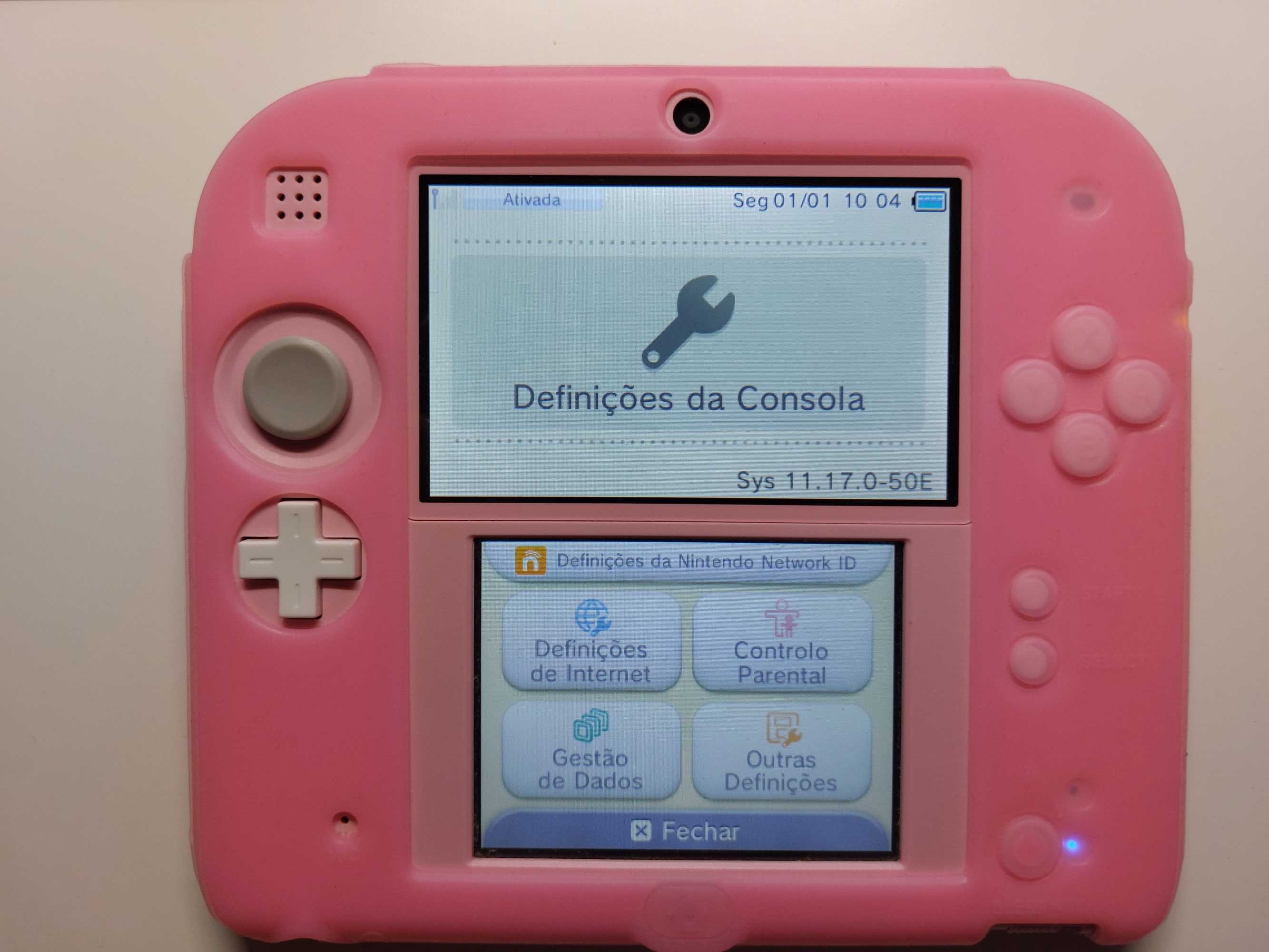Nintendo 2DS c/ Bolsa de Transporte+Cartão SD 4Gb+Jogo 3DS 510in1+3Pen