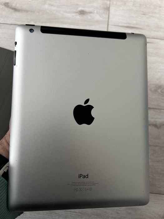 Apple iPad 4  A1460  64GB