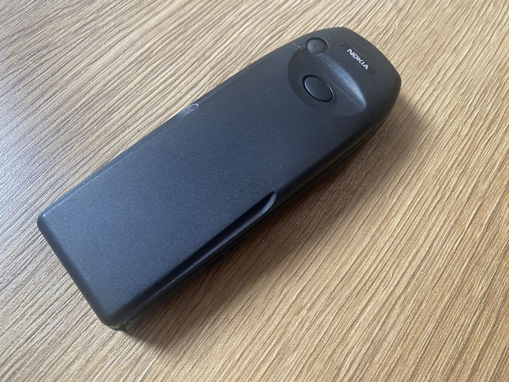 Przepiekna zlota Nokia 6310i- folia na LCD i nowa bateria!