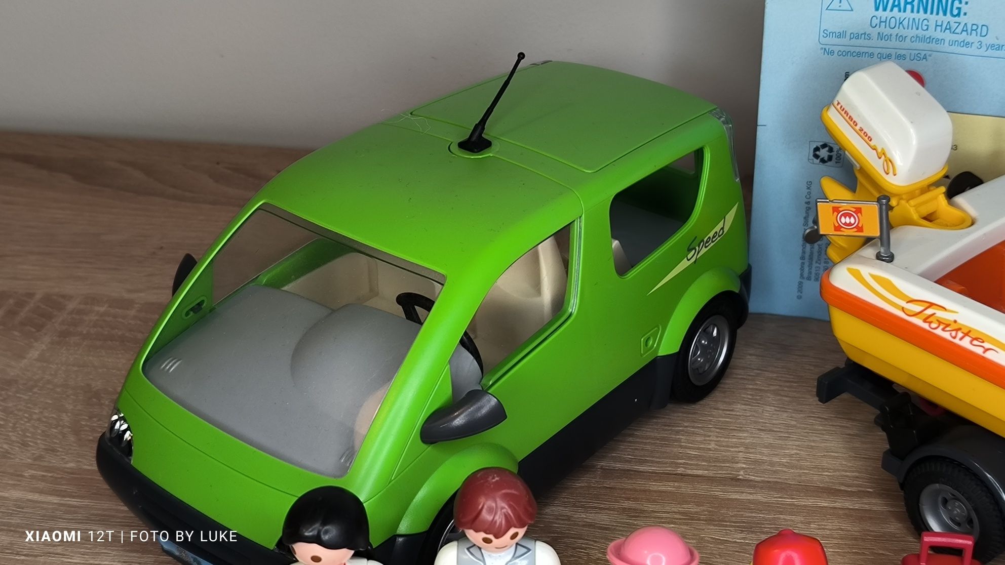 Playmobil zestaw 4144 van rodzinny samochód rodzinny motorówka