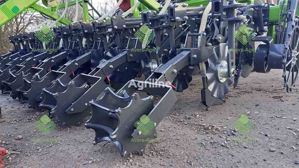 Культиватор strip-till агрегат 8 рядний. Агрегат полосового обробітку
