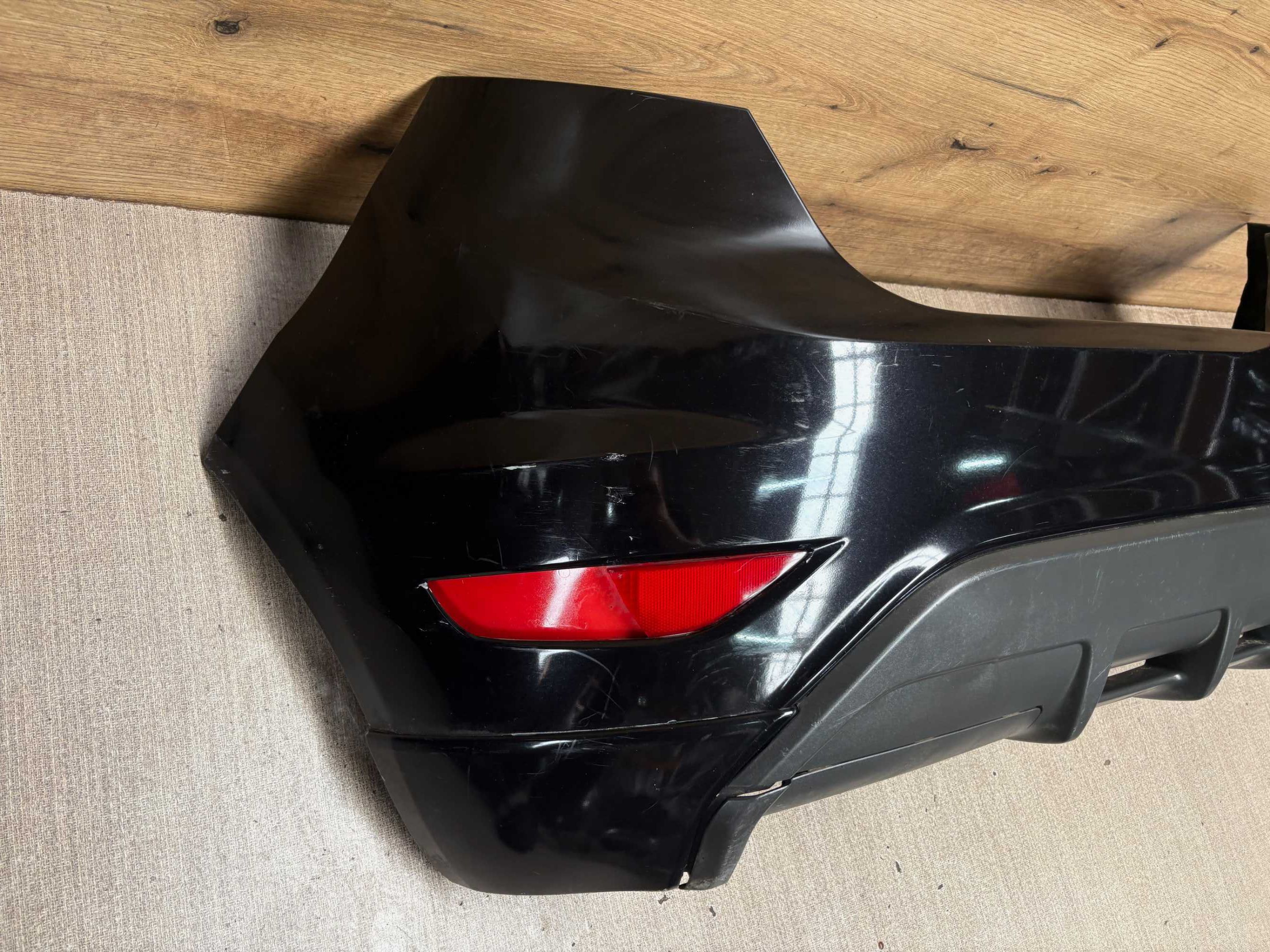 Zderzak tylny ford fiesta mk7 kolor d9 st-line