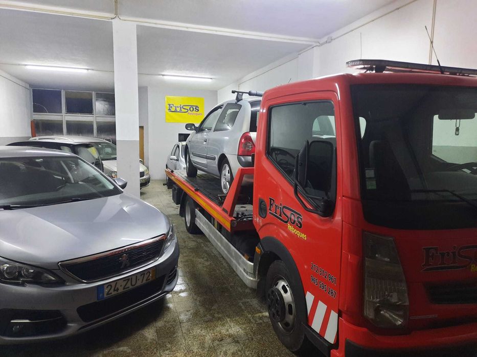 Serviço de reboque - Oficina mecânica - socorro- ligeiros e pesados