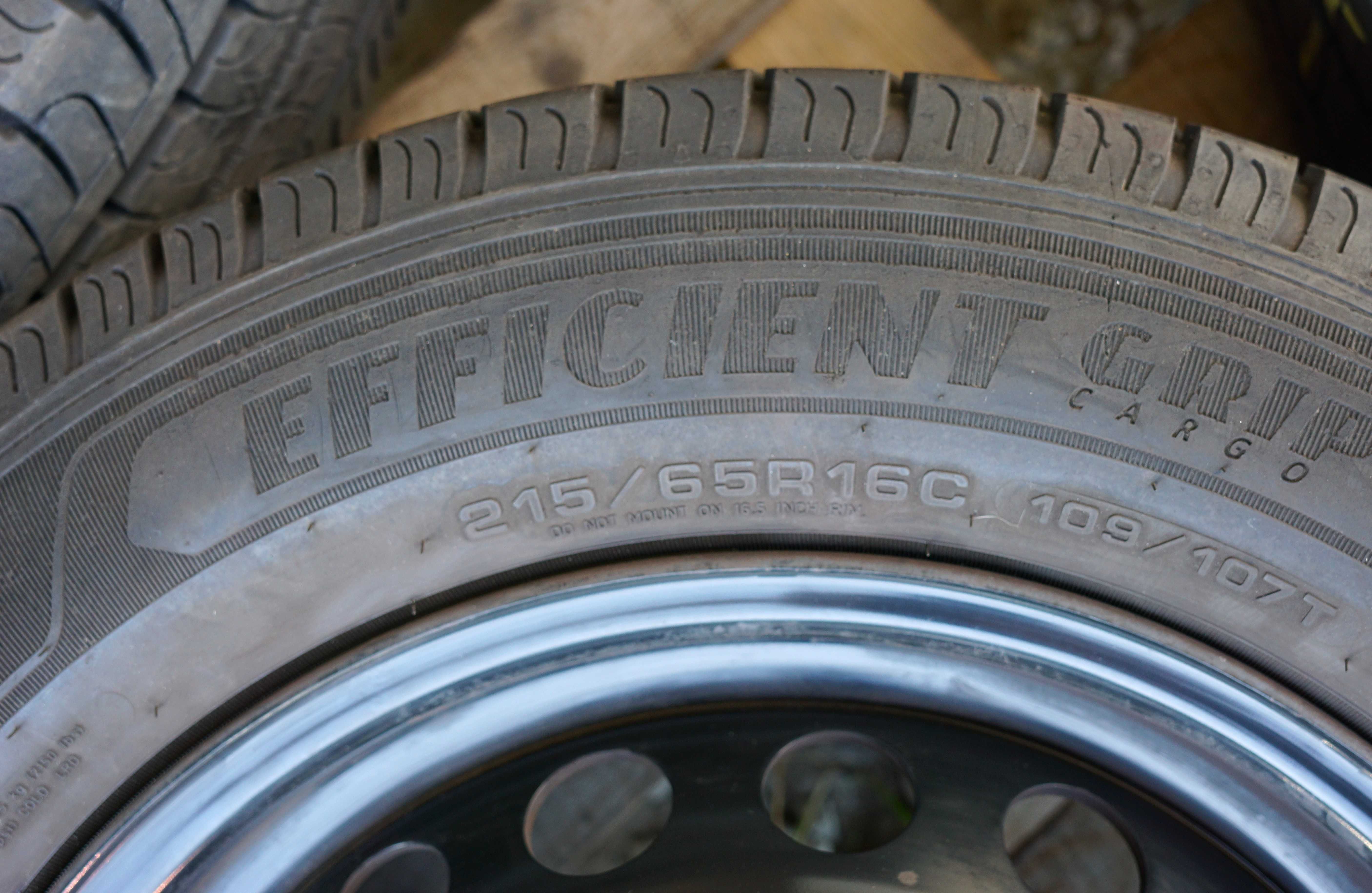 Koła letnie Ford Transit Tourneo Custom '16 Goodyear 215/65 2022 rok