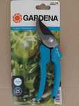 Sekator  ręczny  ogrodowey 18cm  Gardena