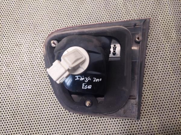 Farolim esquerdo SEAT Ibiza II (6K1)