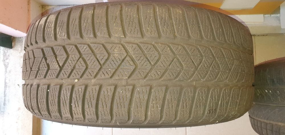 Dois Pneus, good year e Pirelli