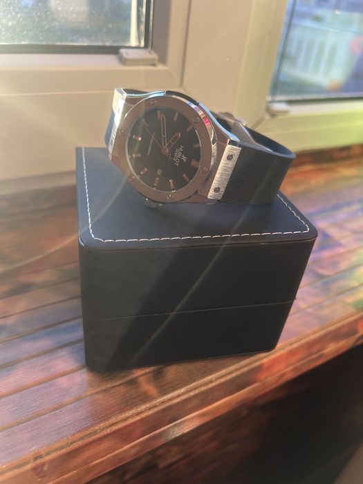 Часики hublot Genevs