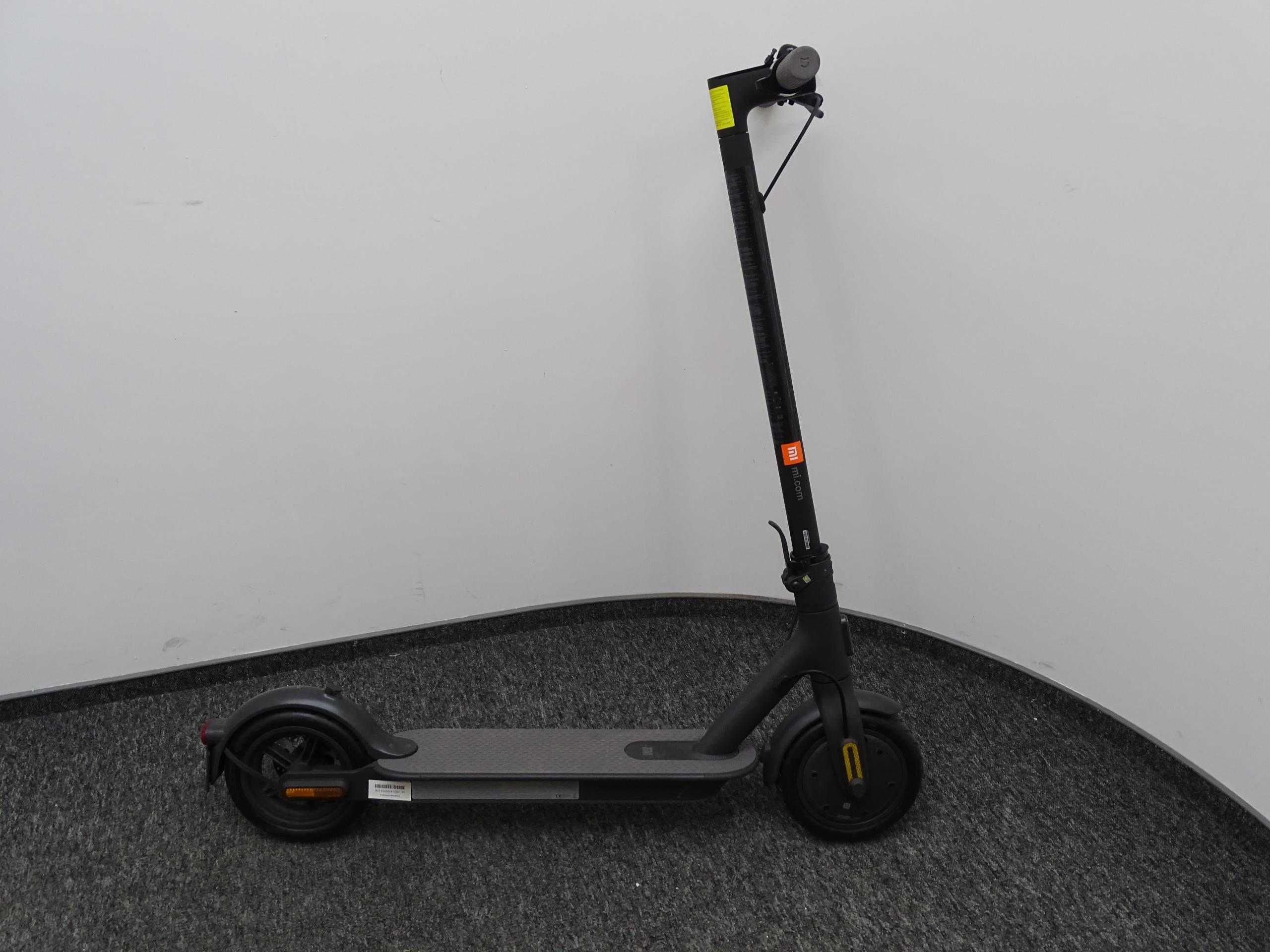 Hulajnoga elektryczna Xiaomi Mi Electric Scooter 1S