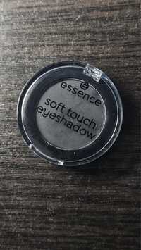 Essence - Soft Touch Eyeshadow, Pitch Black. Pojedynczy cień do powiek