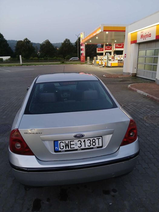 Ford mondeo sedan 1.8 benzyna