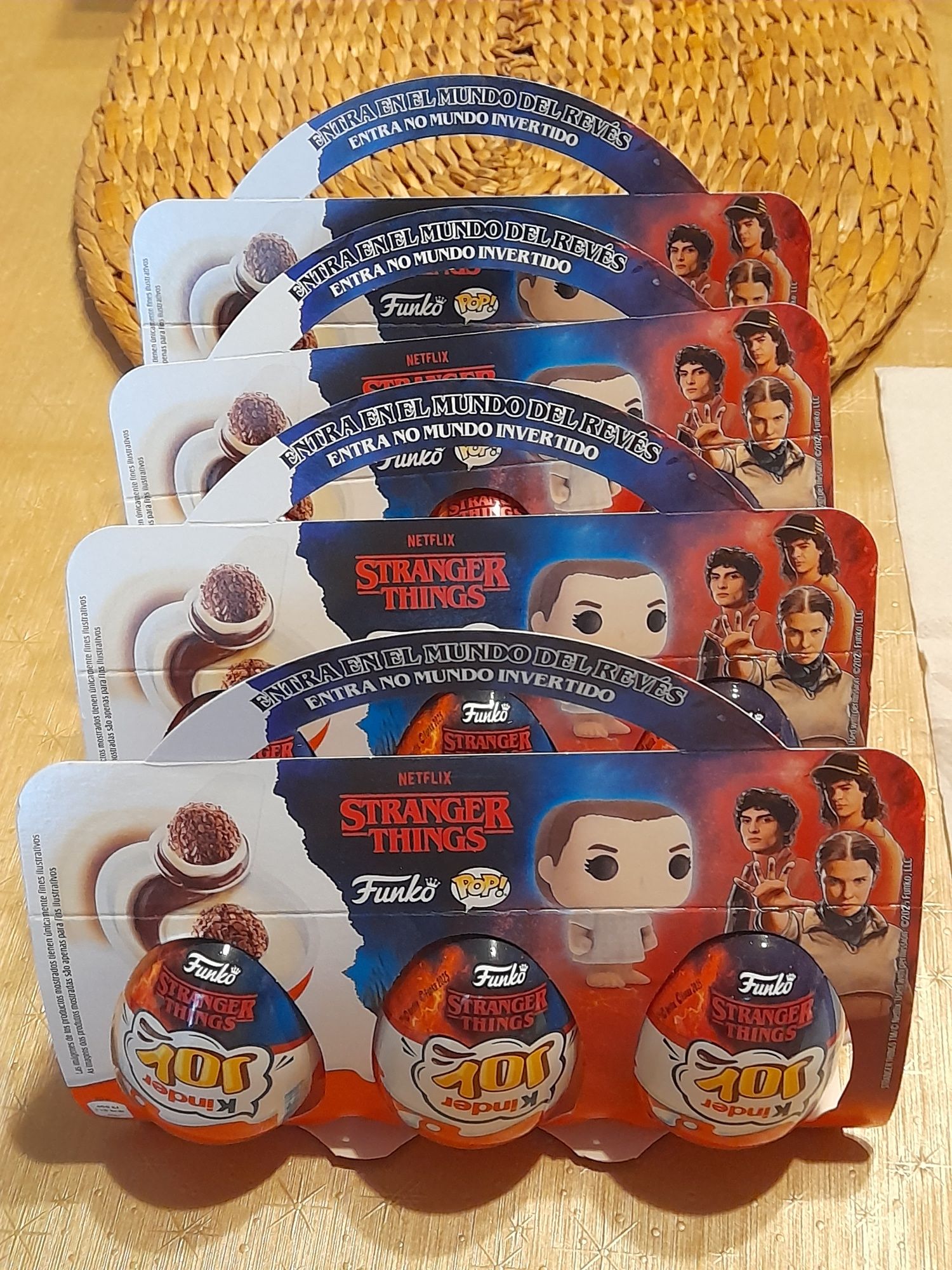 Ovos kinder Joy embalagem tripla Stranger Things Netflix Pop Funko NEW