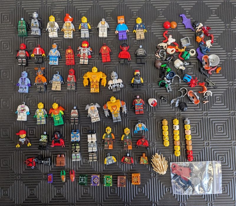 Lego ninjago nexo knight city оригінал деталі мініфігурки аксесуари кг