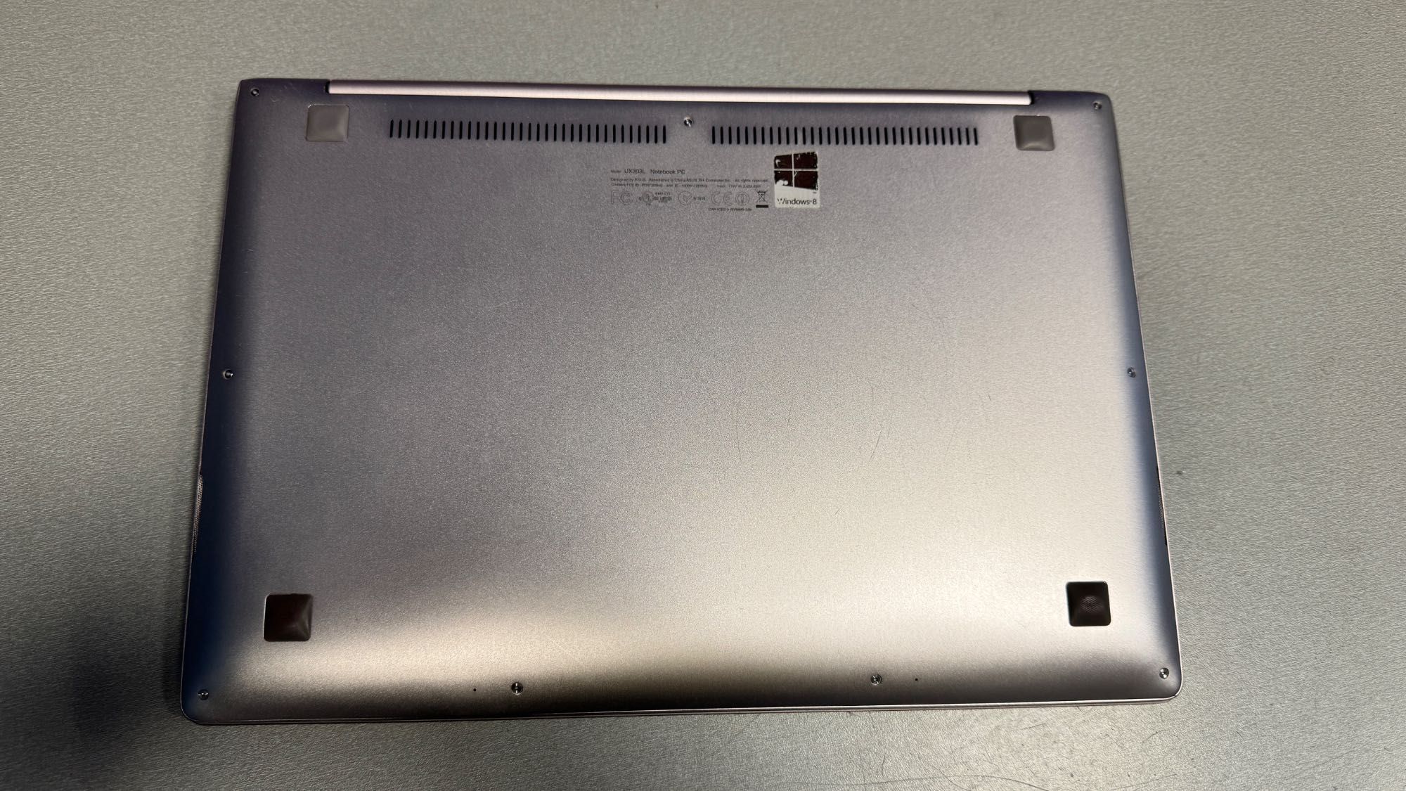 Laptop ASUS Zenbook UX303L i7  NVIDIA