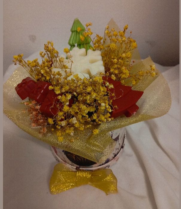 Boquê de flores de cera