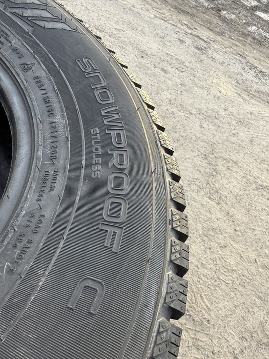 225/75 r16 c Nokian Snowproof C НОВАЯ