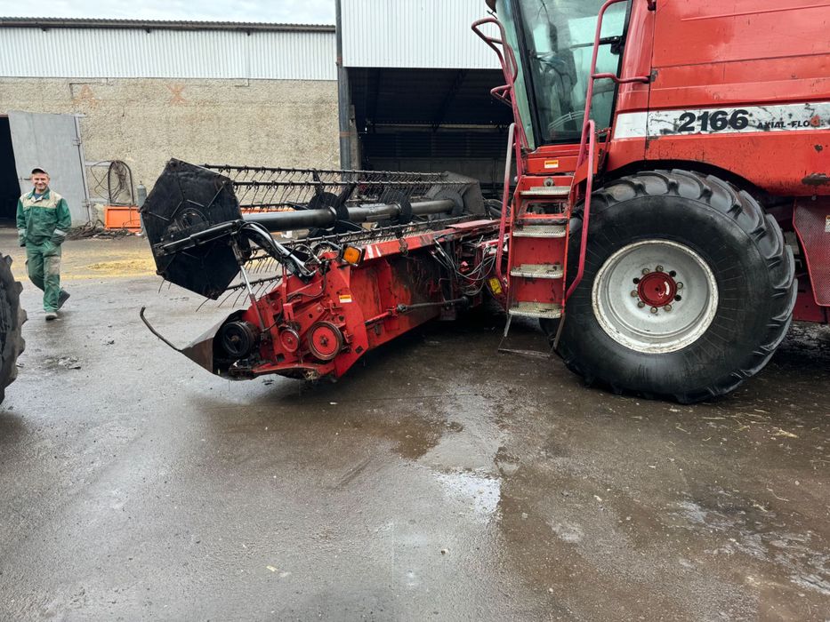 Комбайн Case 2166