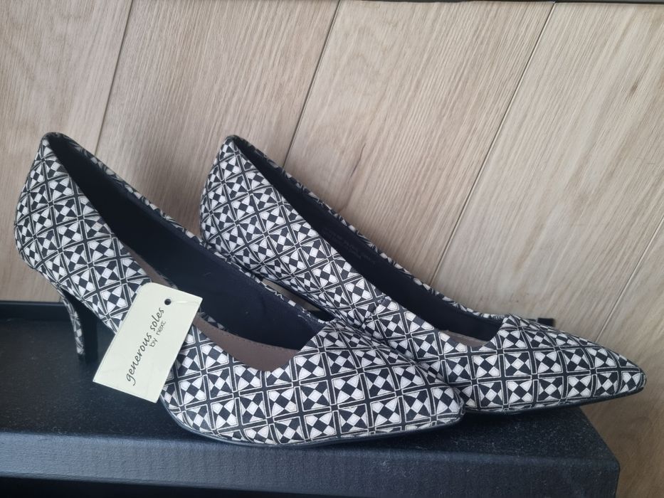 Buty 38 szpilki nowe 38.5
